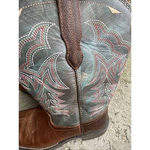 Ariat Shoes - ARIAT WOMEN'S DELILAH WESTERN BOOTS - BROAD SQUARE TOE‎ Women's 8B